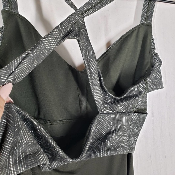 Lululemon Wrap It‎ Up Tank 8 Gator Green Olive Shelf Bra - Picture 5 of 9